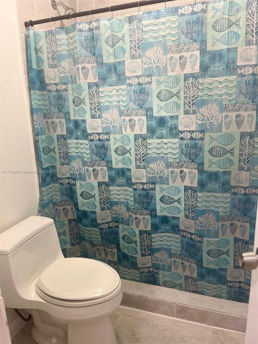 Small Image of 7909 SHALIMAR ST, Miramar Number 15