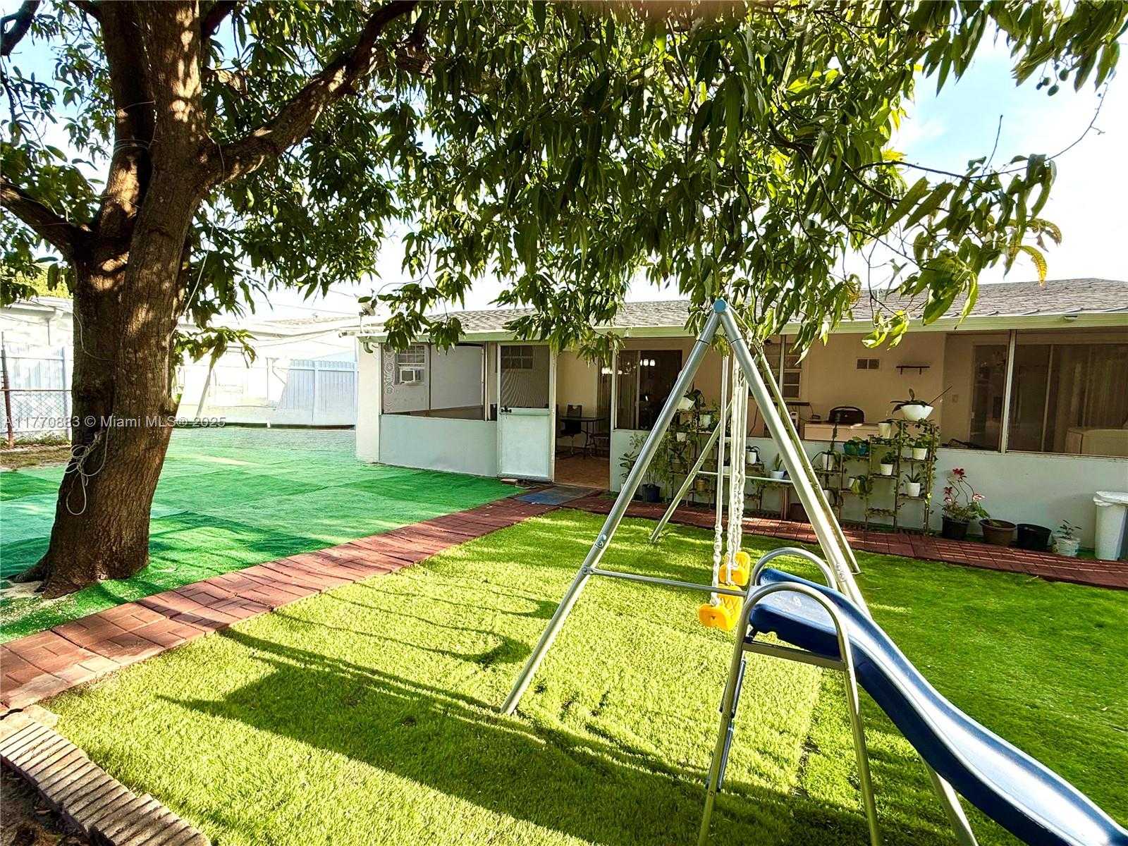 Small Image of 7909 SHALIMAR ST, Miramar Number 17