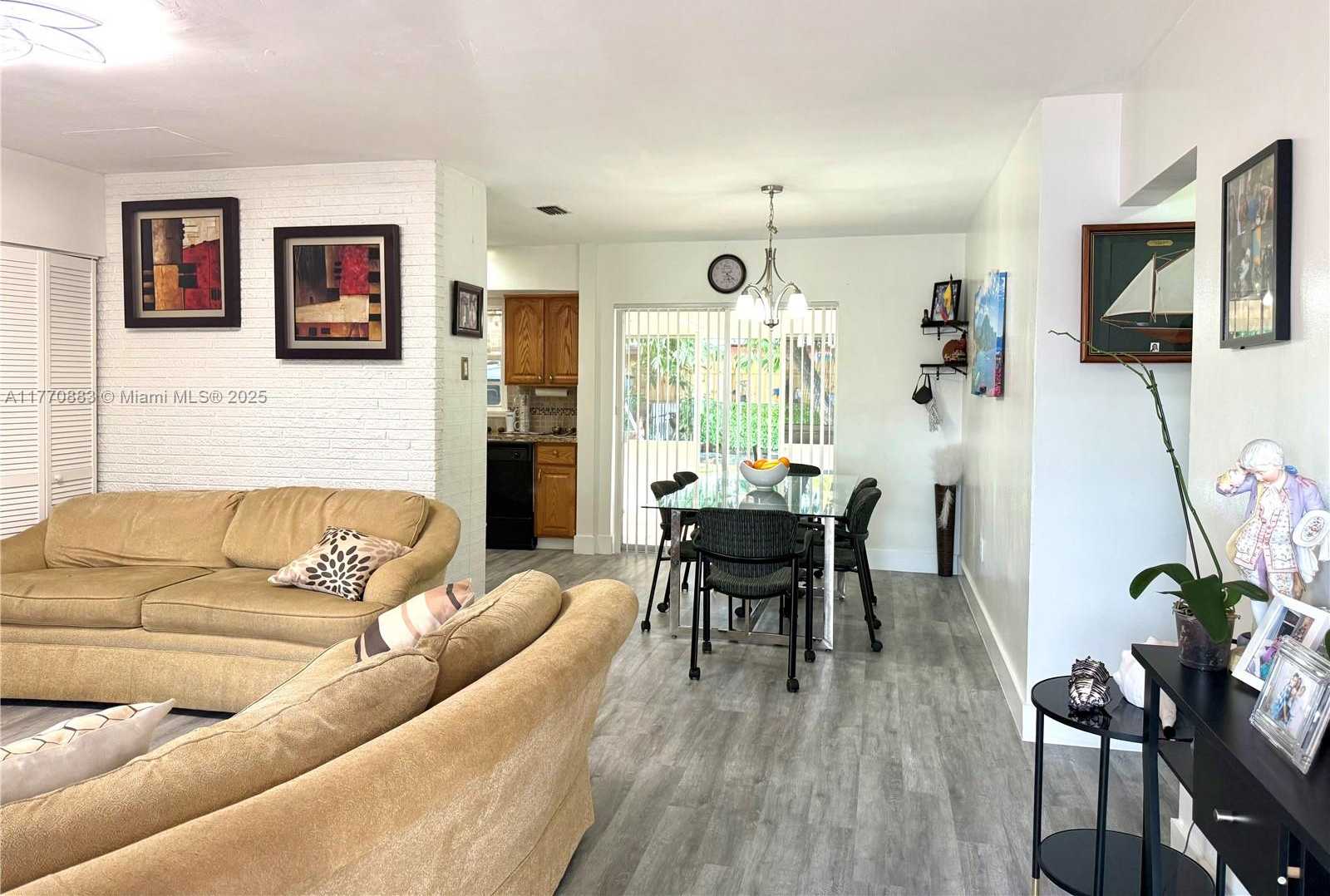 Small Image of 7909 SHALIMAR ST, Miramar Number 2