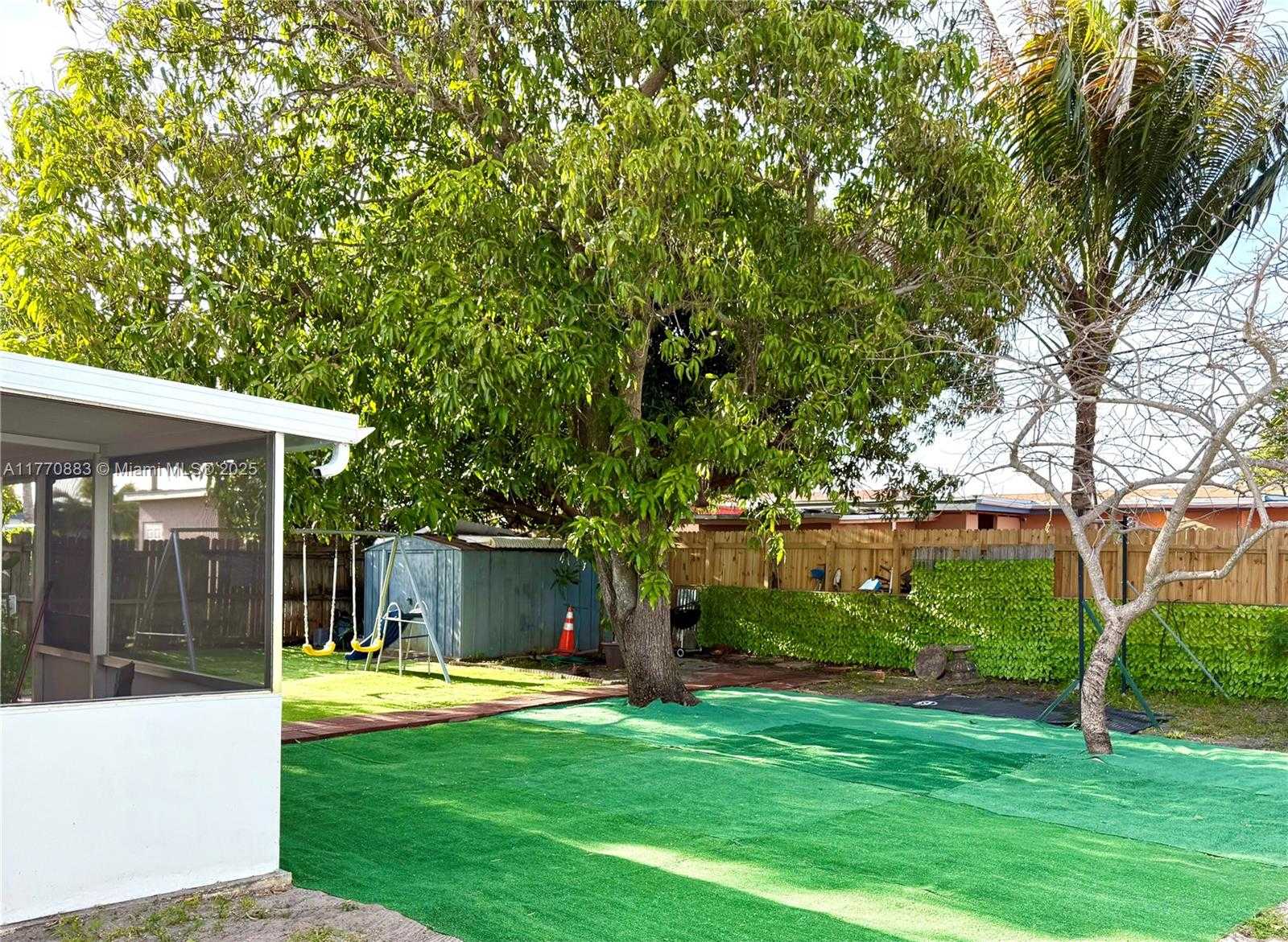 Small Image of 7909 SHALIMAR ST, Miramar Number 21