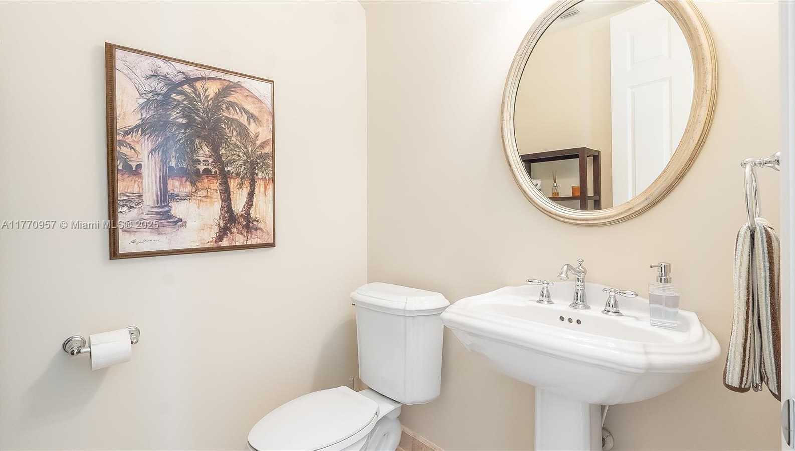 Small Image of 1307 SOUTH WEST 23RD CT, Fort Lauderdale Number 13