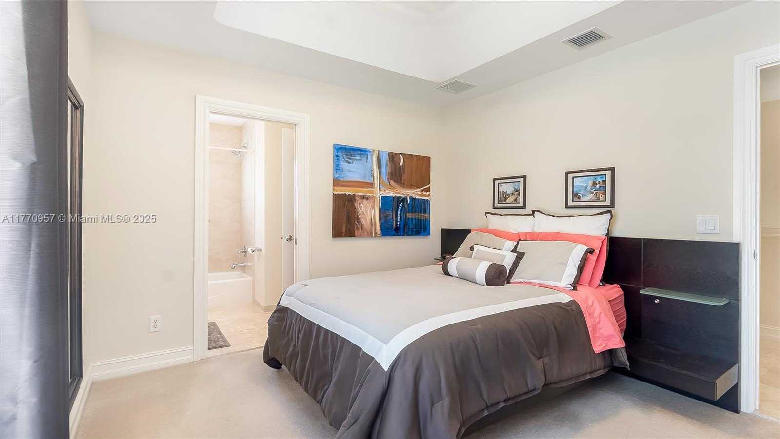 Small Image of 1307 SOUTH WEST 23RD CT, Fort Lauderdale Number 46
