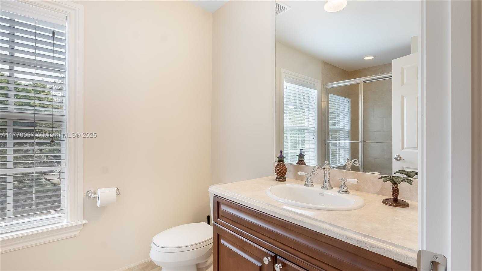 Small Image of 1307 SOUTH WEST 23RD CT, Fort Lauderdale Number 52