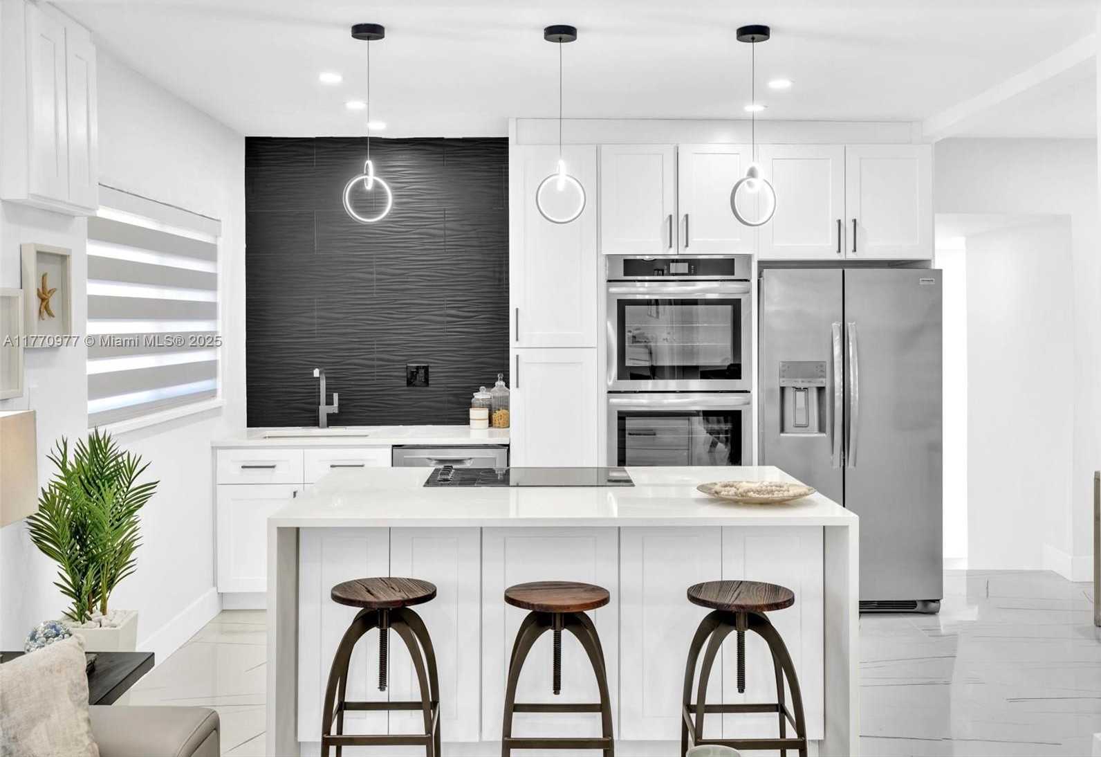 Small Image of 1937 SOUTH WEST 16TH AVE, Miami Number 13