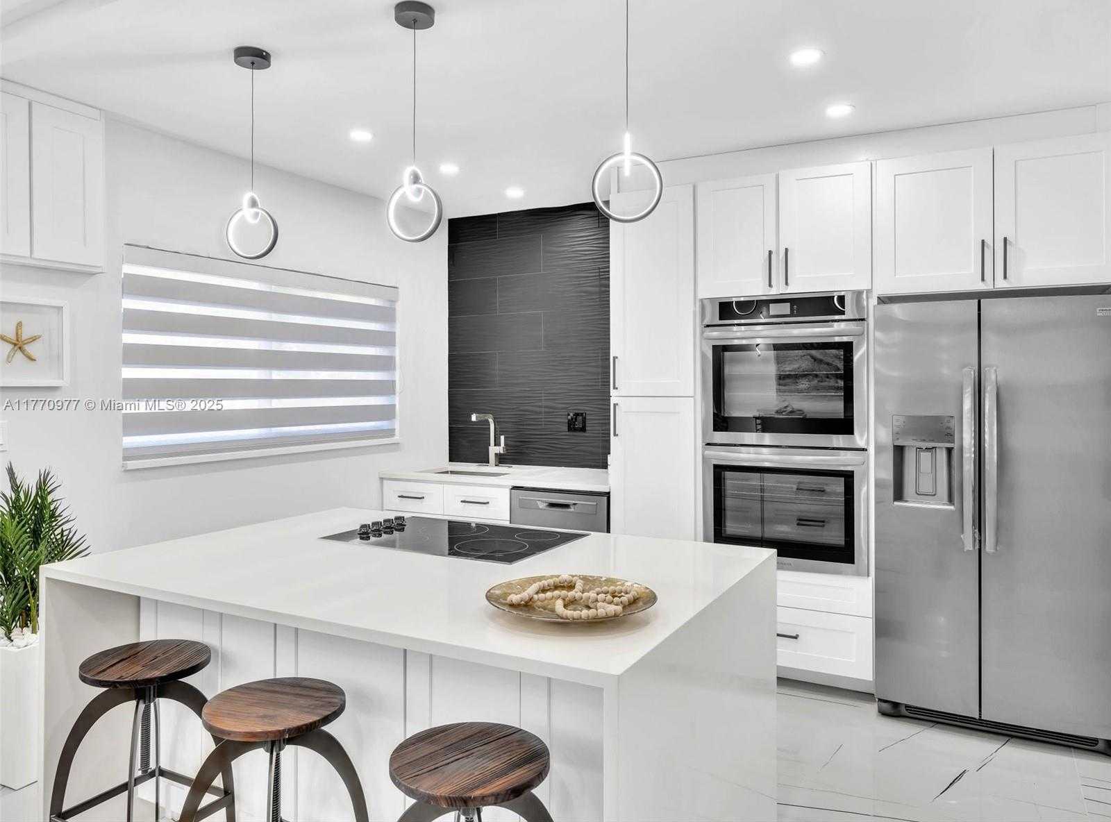 Small Image of 1937 SOUTH WEST 16TH AVE, Miami Number 14