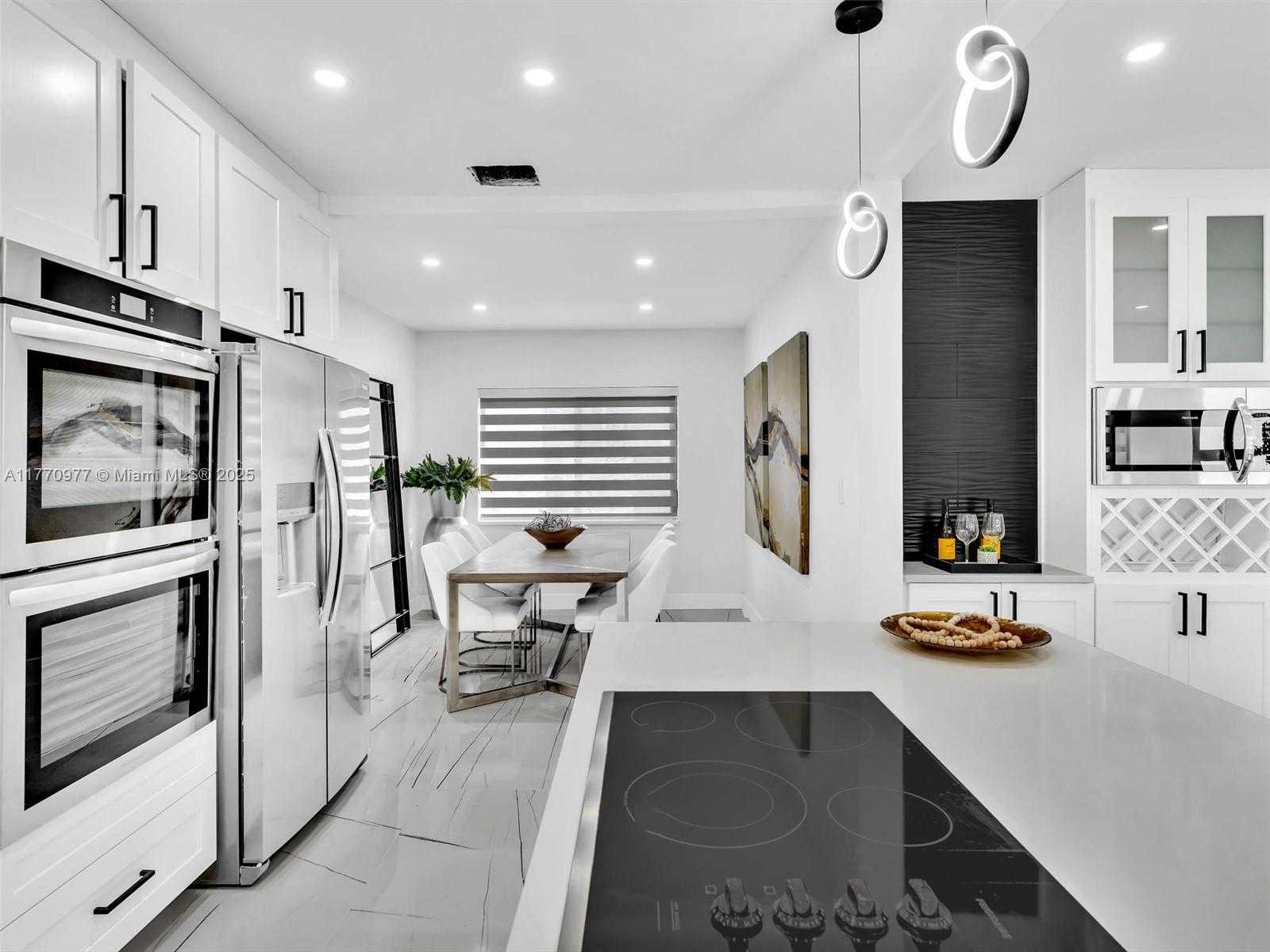 Small Image of 1937 SOUTH WEST 16TH AVE, Miami Number 18
