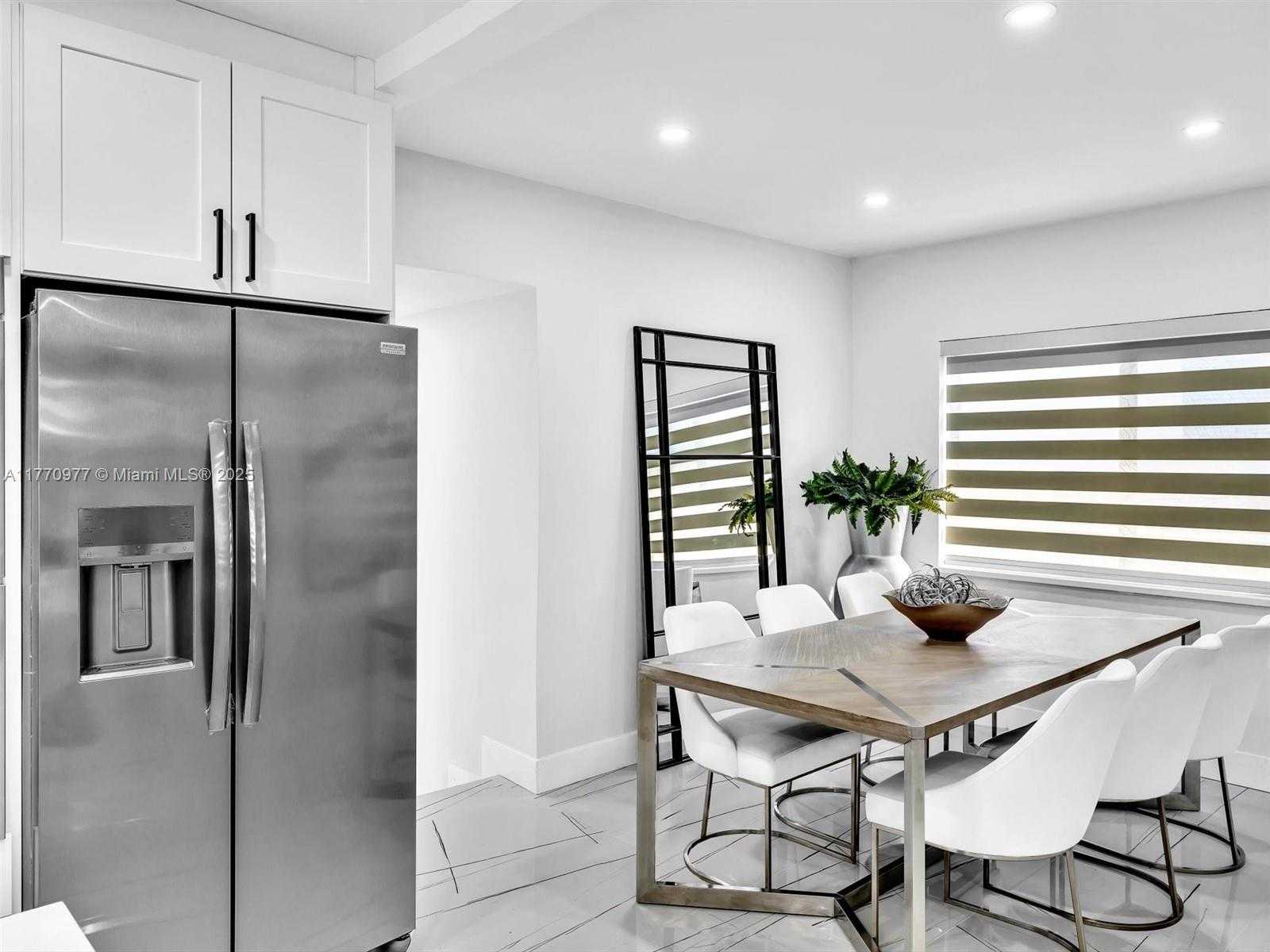 Small Image of 1937 SOUTH WEST 16TH AVE, Miami Number 22