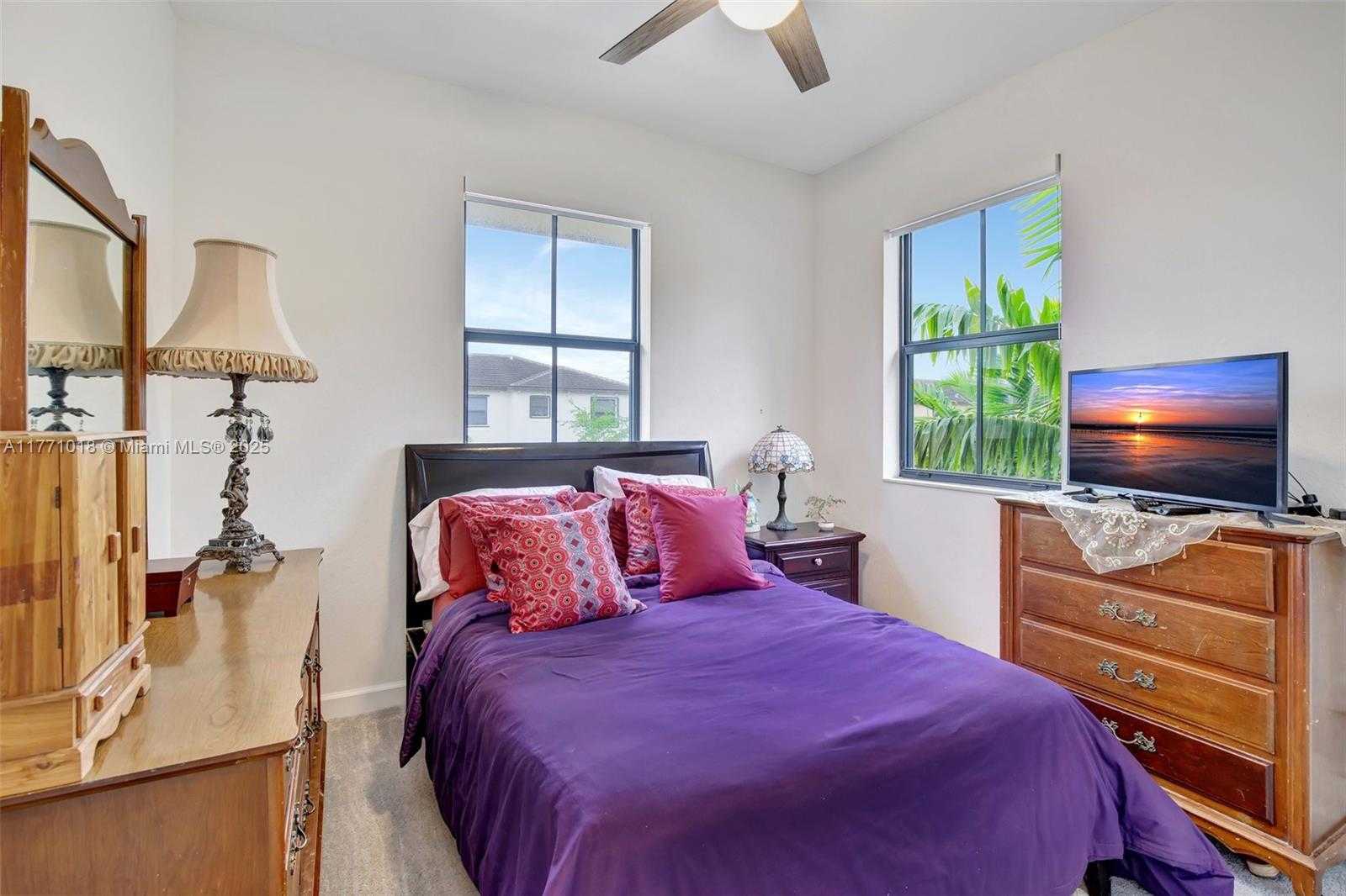 Small Image of 4691 BRUMBY TER, Davie Number 31