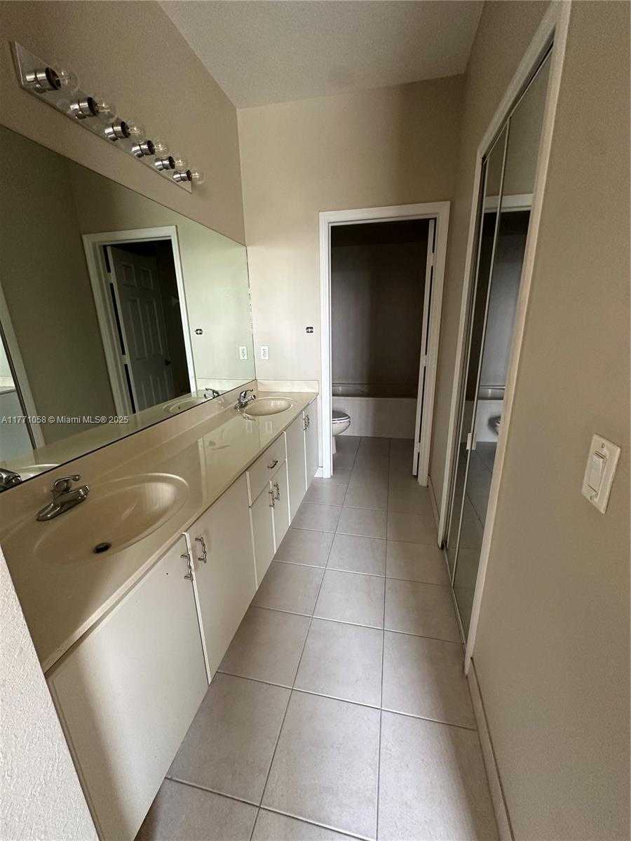 Small Image of 15358 SOUTH WEST 91ST ST, Miami Number 12