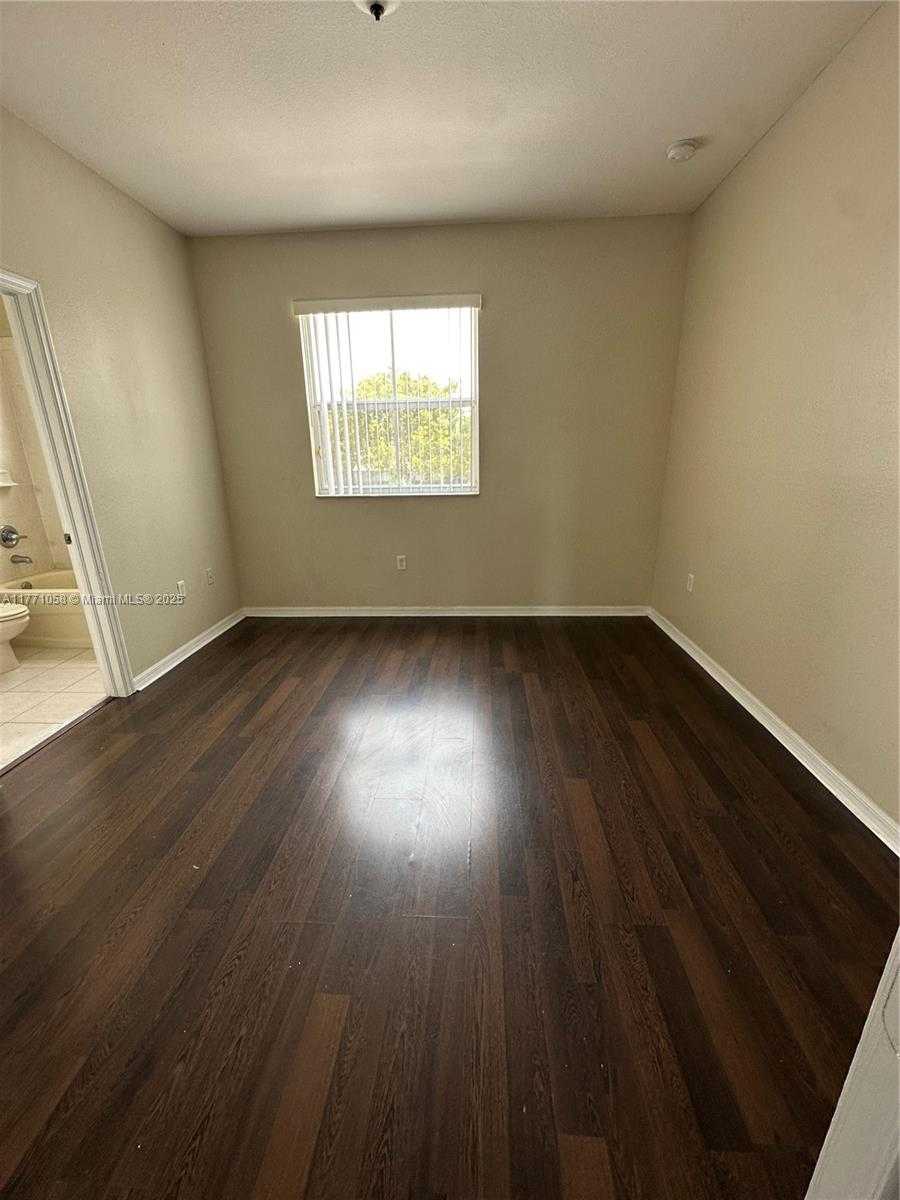 Small Image of 15358 SOUTH WEST 91ST ST, Miami Number 14