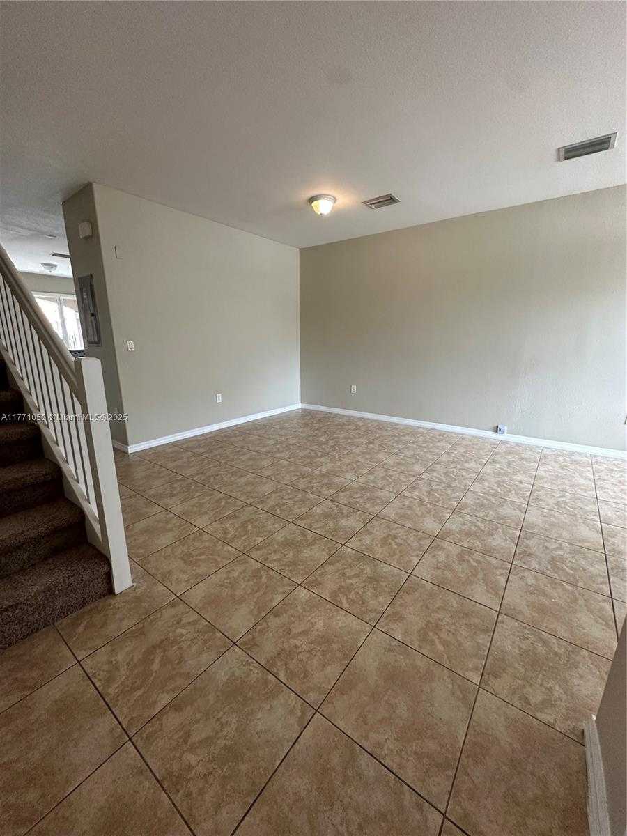 Small Image of 15358 SOUTH WEST 91ST ST, Miami Number 2