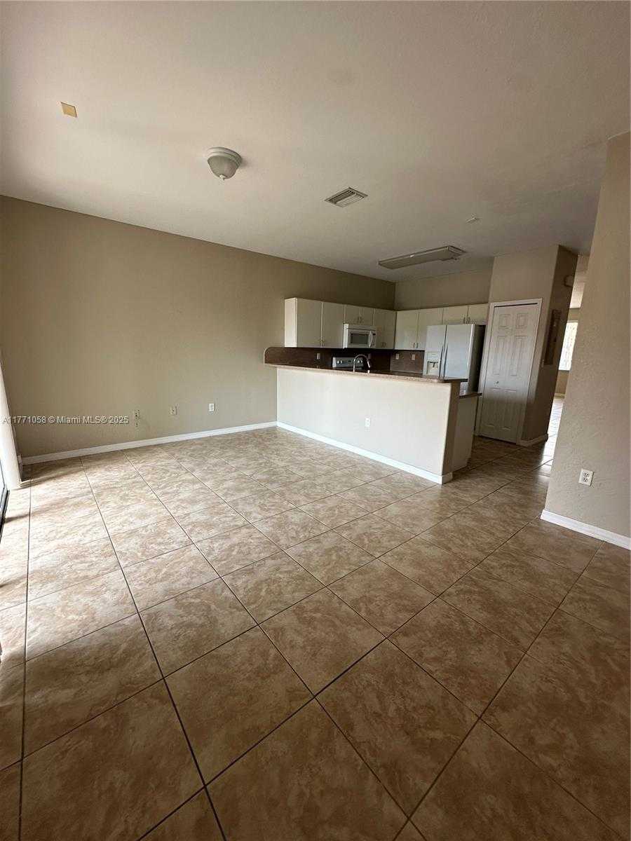 Small Image of 15358 SOUTH WEST 91ST ST, Miami Number 7
