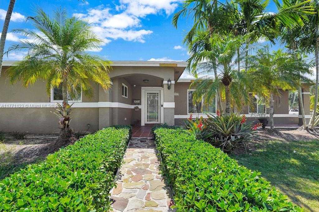 Small Image of 8480 CARIBBEAN BLVD, Cutler Bay Number 13