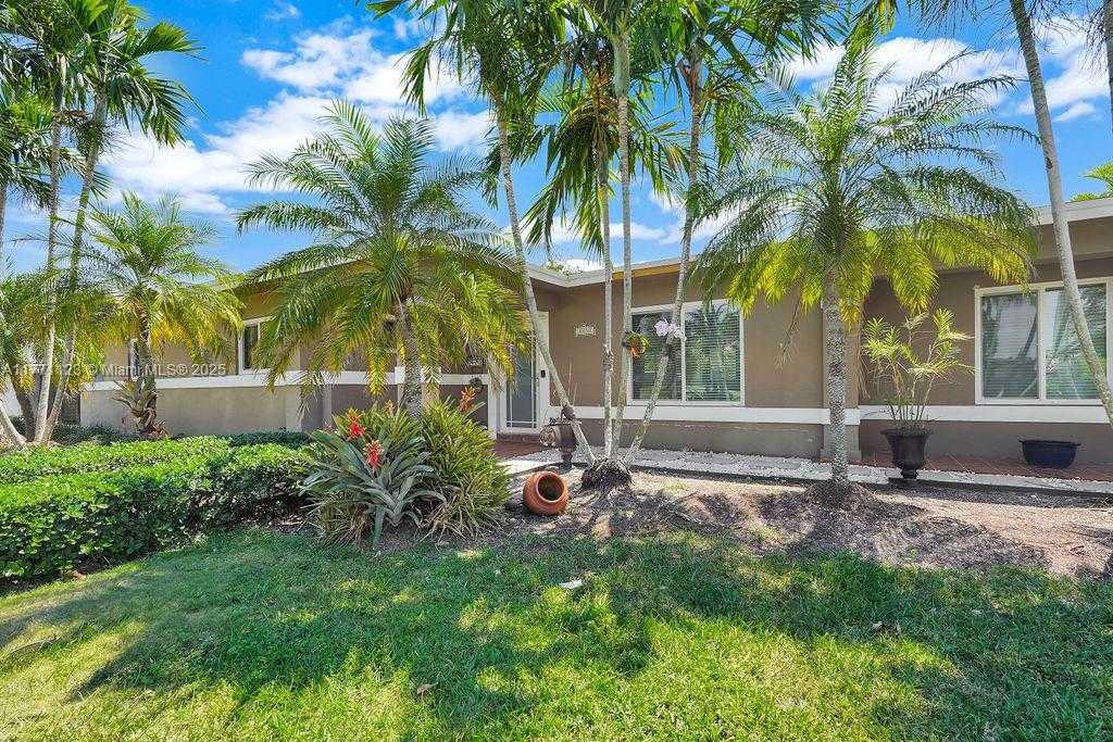 Small Image of 8480 CARIBBEAN BLVD, Cutler Bay Number 17