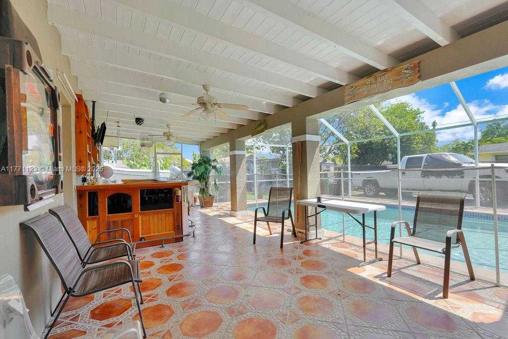 Small Image of 8480 CARIBBEAN BLVD, Cutler Bay Number 24
