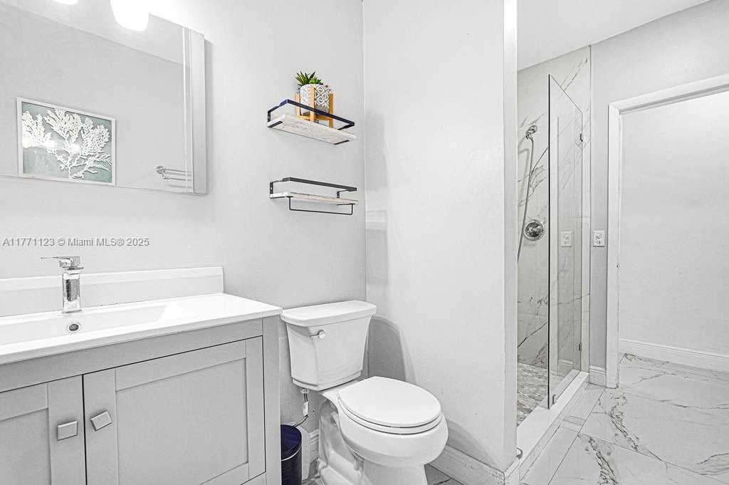 Small Image of 8480 CARIBBEAN BLVD, Cutler Bay Number 30