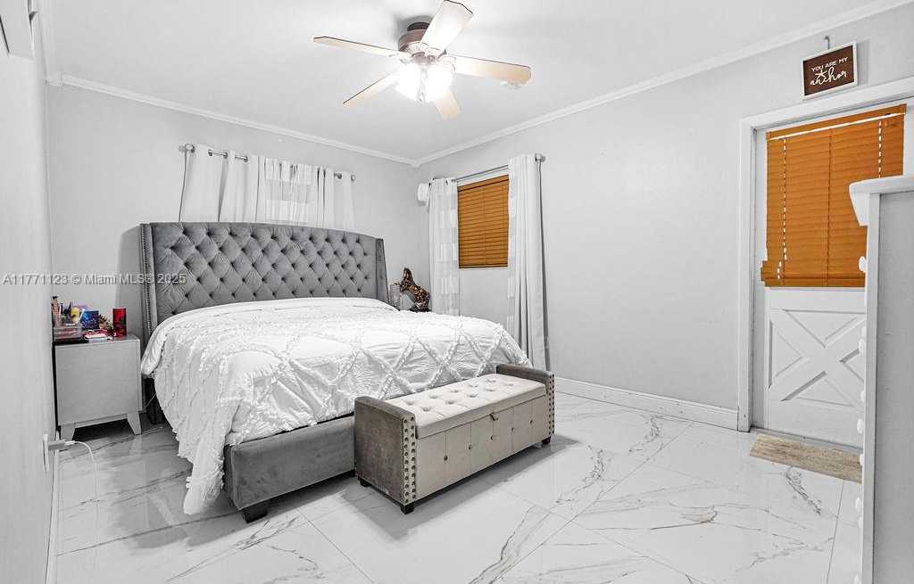 Small Image of 8480 CARIBBEAN BLVD, Cutler Bay Number 34