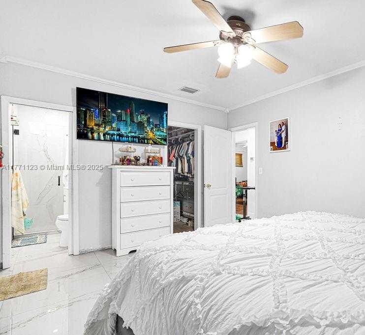 Small Image of 8480 CARIBBEAN BLVD, Cutler Bay Number 36