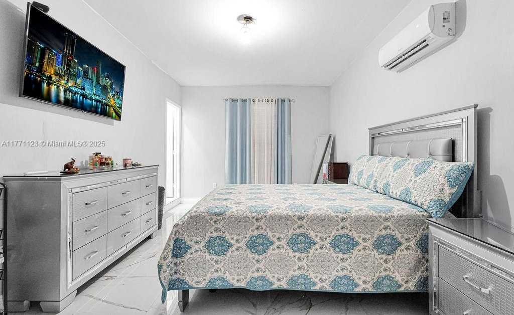 Small Image of 8480 CARIBBEAN BLVD, Cutler Bay Number 50