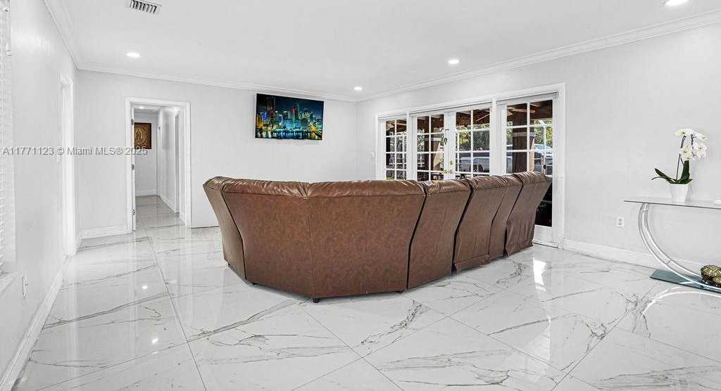Small Image of 8480 CARIBBEAN BLVD, Cutler Bay Number 55