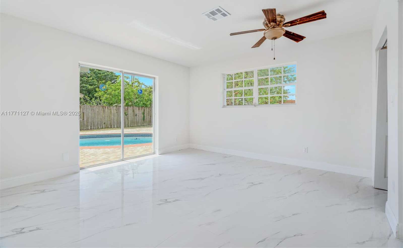 Small Image of 18400 NORTH EAST 8TH AVE, North Miami Beach Number 10