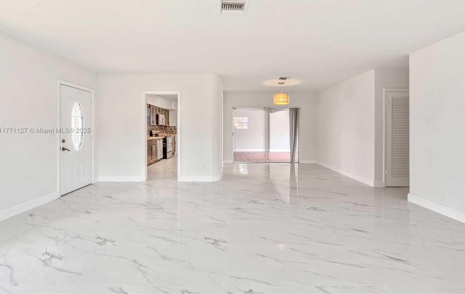 Small Image of 18400 NORTH EAST 8TH AVE, North Miami Beach Number 11