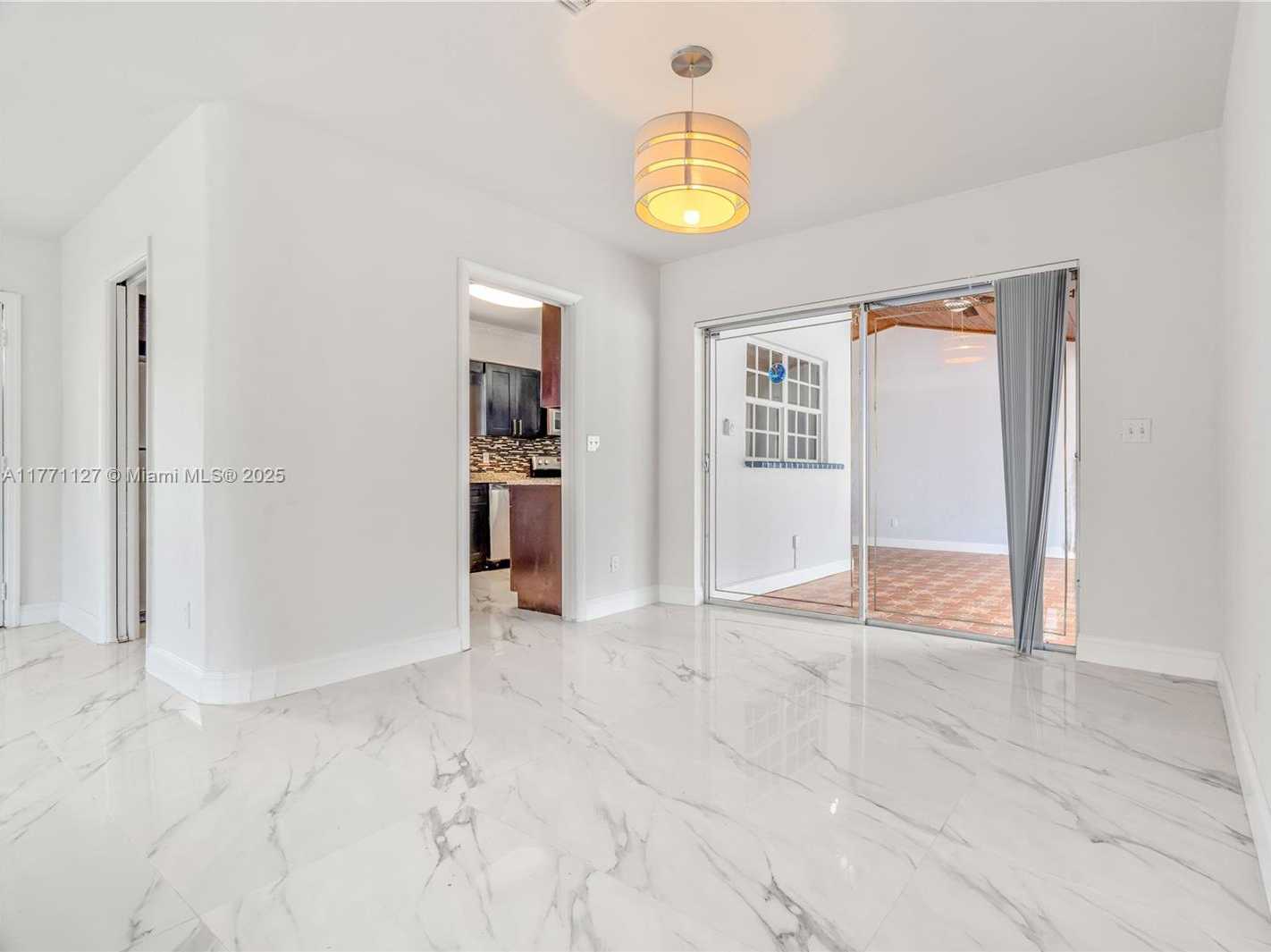 Small Image of 18400 NORTH EAST 8TH AVE, North Miami Beach Number 13