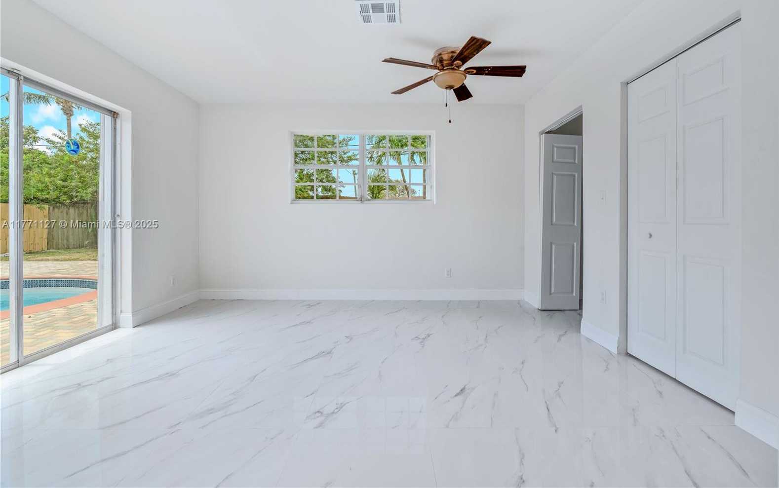 Small Image of 18400 NORTH EAST 8TH AVE, North Miami Beach Number 22