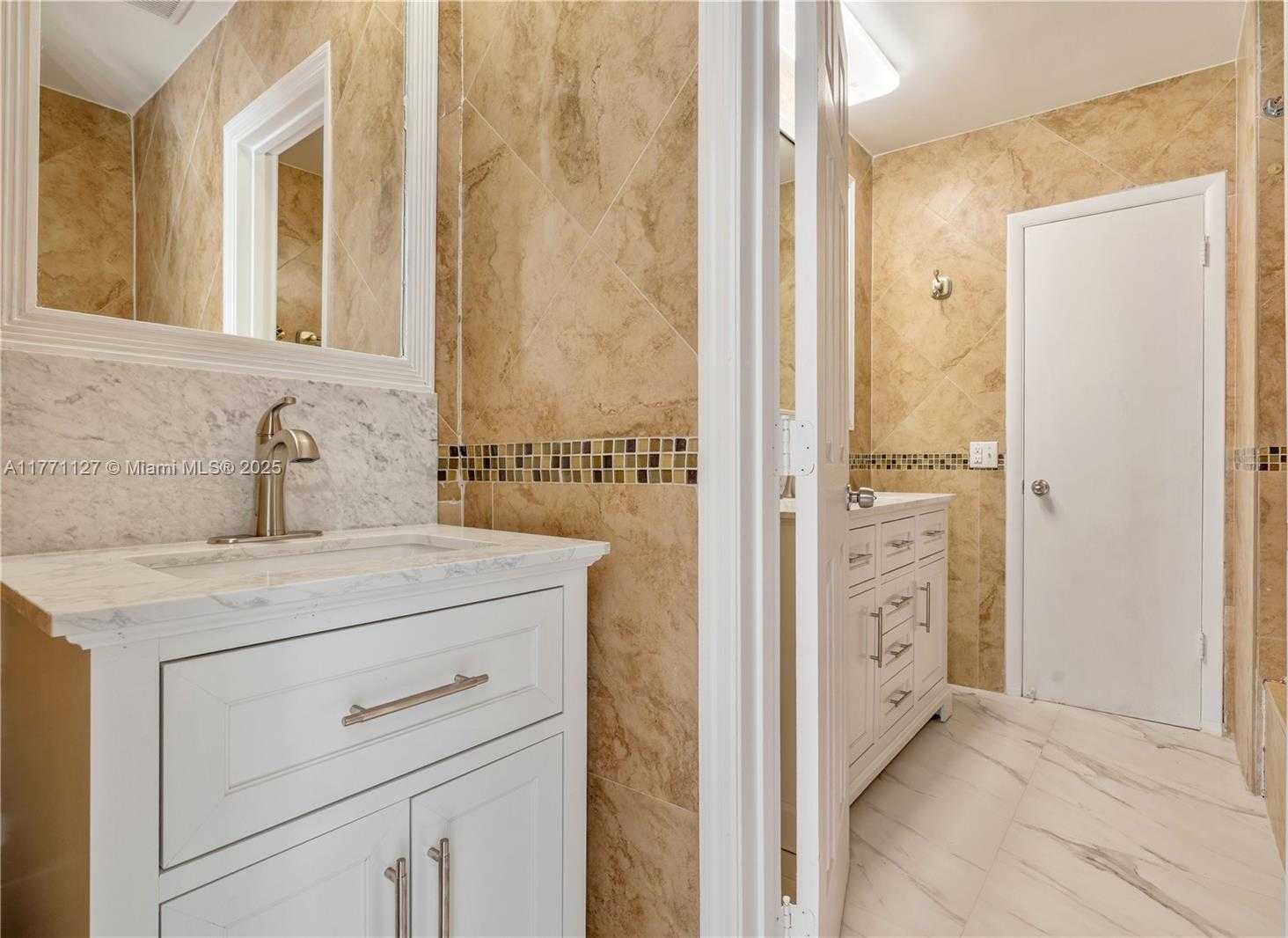 Small Image of 18400 NORTH EAST 8TH AVE, North Miami Beach Number 41