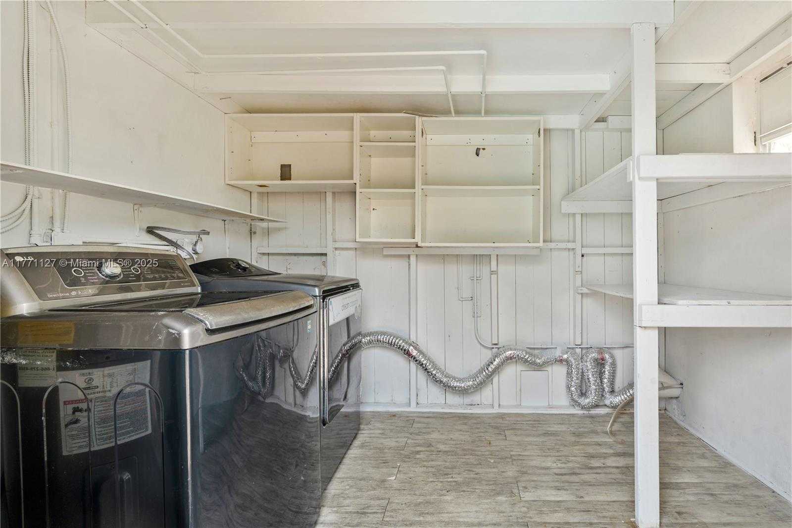 Small Image of 18400 NORTH EAST 8TH AVE, North Miami Beach Number 42