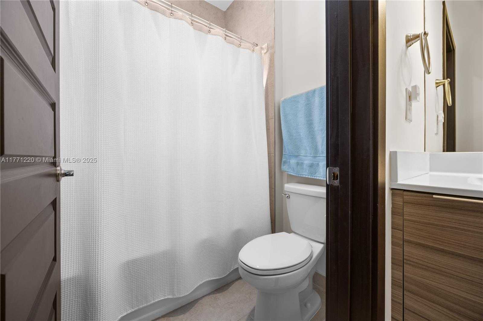 Small Image of 15742 NORTH WEST 88TH AVE, Miami Lakes Number 27