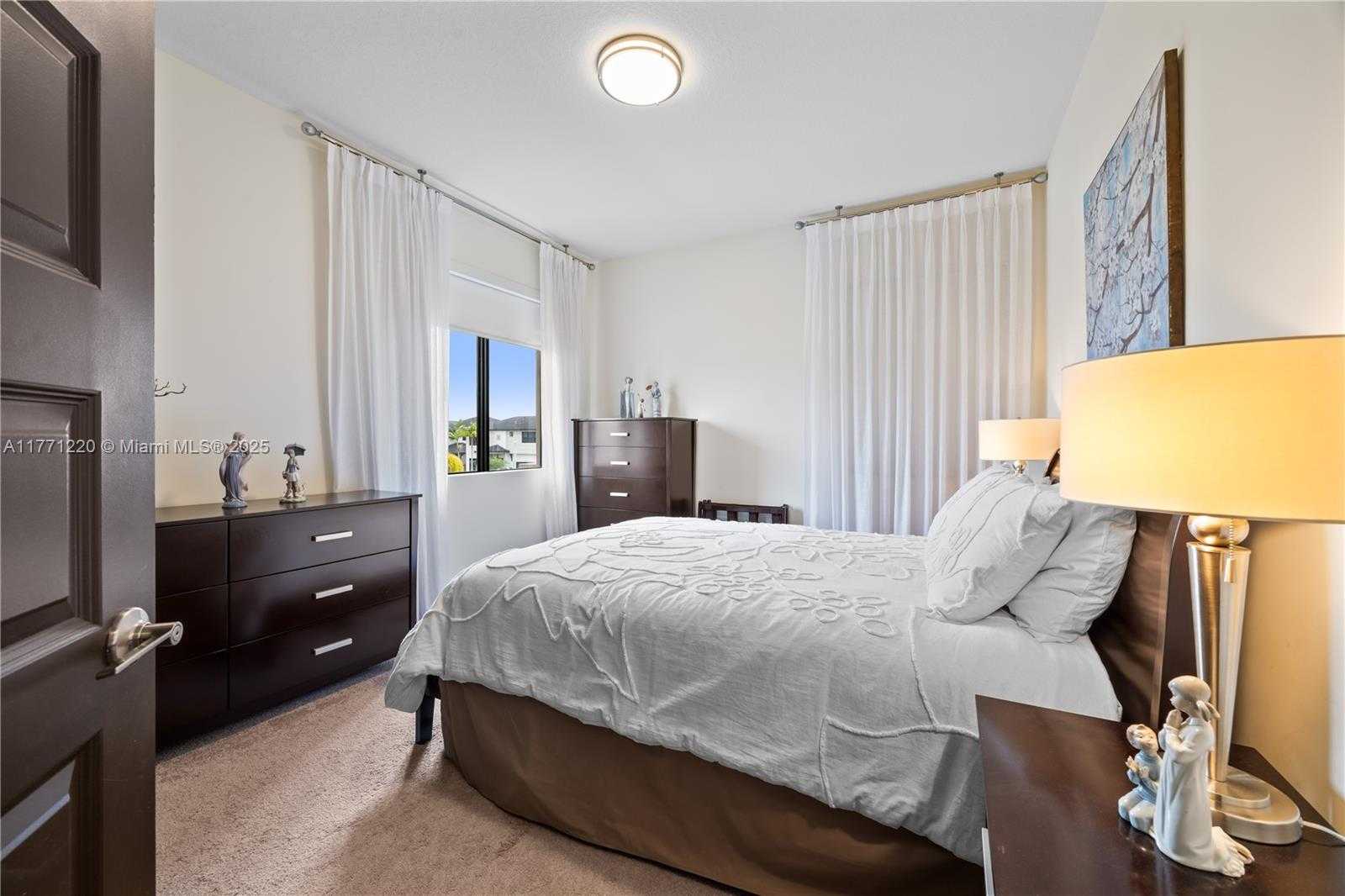 Small Image of 15742 NORTH WEST 88TH AVE, Miami Lakes Number 30