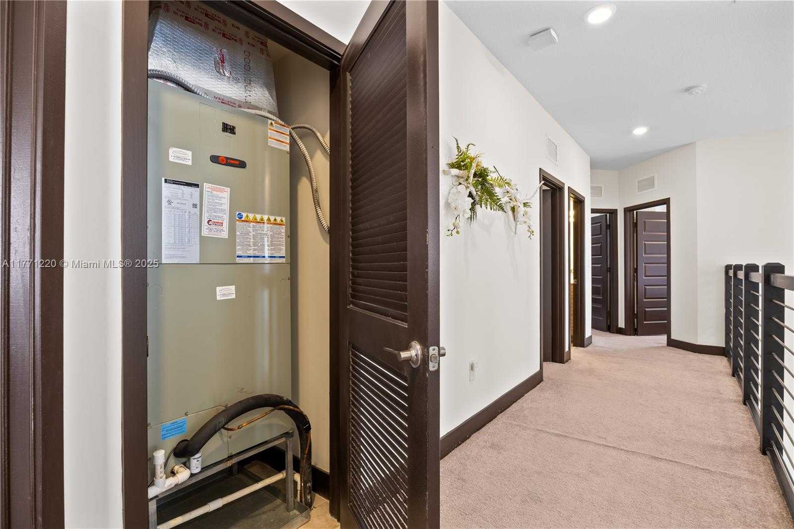 Small Image of 15742 NORTH WEST 88TH AVE, Miami Lakes Number 35