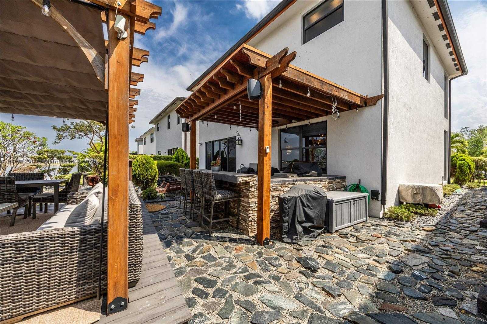 Small Image of 15742 NORTH WEST 88TH AVE, Miami Lakes Number 38