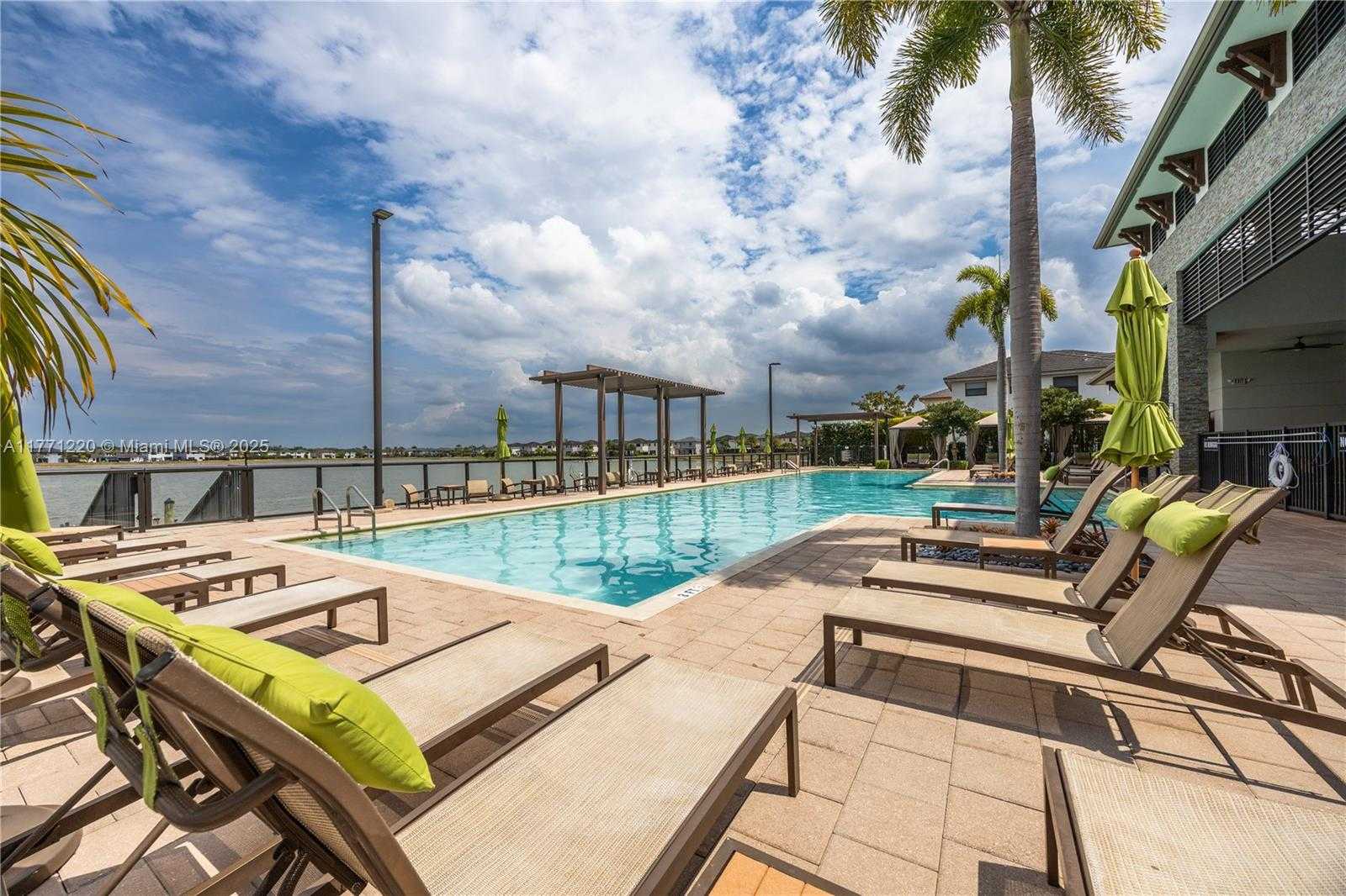 Small Image of 15742 NORTH WEST 88TH AVE, Miami Lakes Number 53