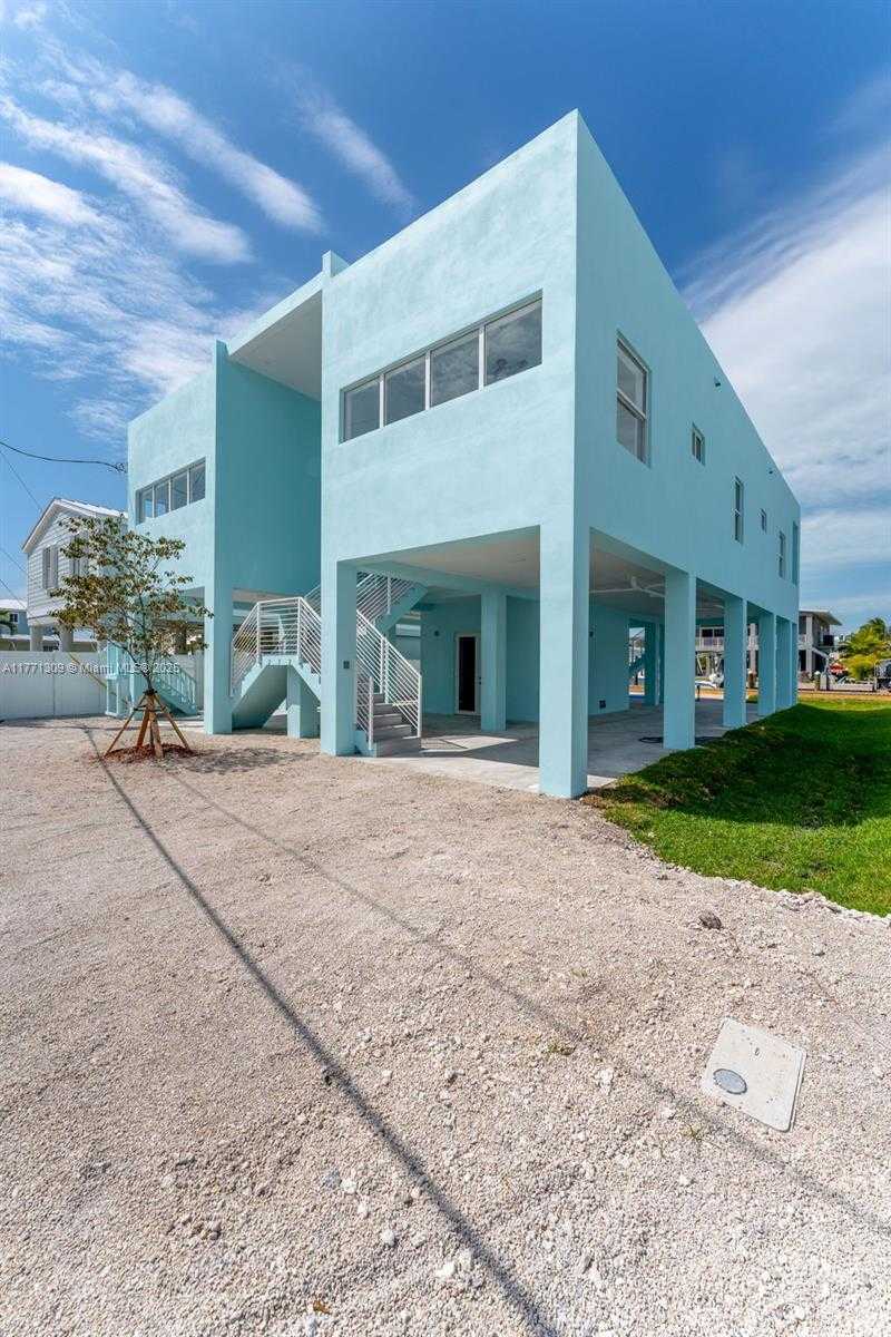 Small Image of 272 LOWER MATECUMBE RD, Key Largo Number 17