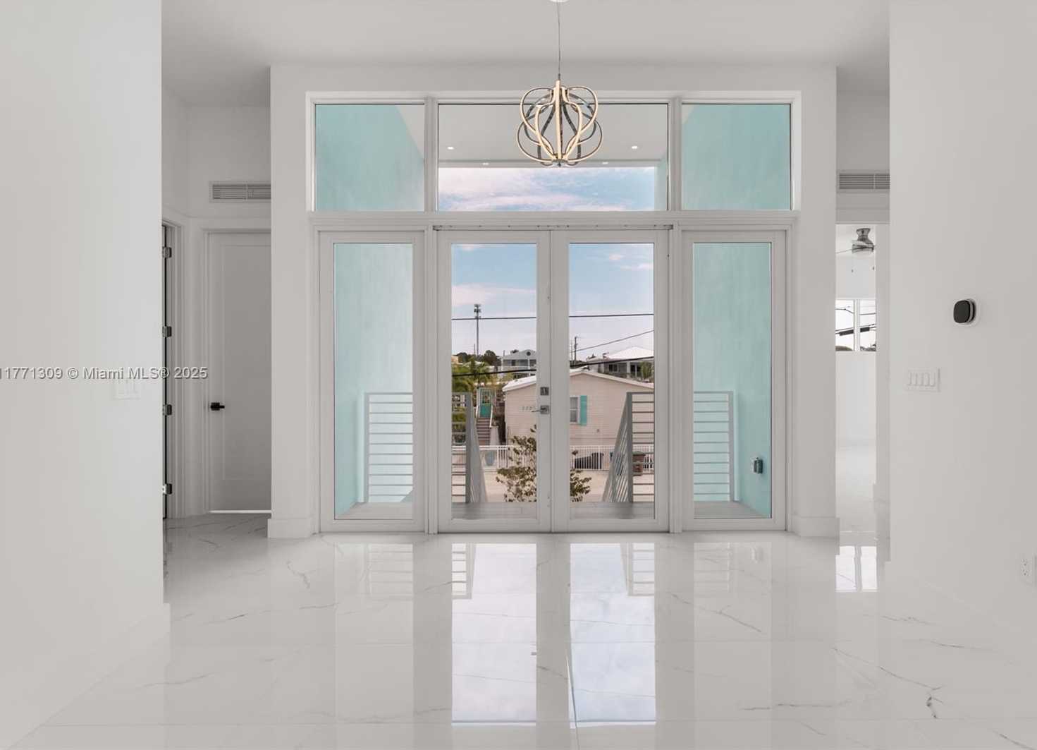 Small Image of 272 LOWER MATECUMBE RD, Key Largo Number 25