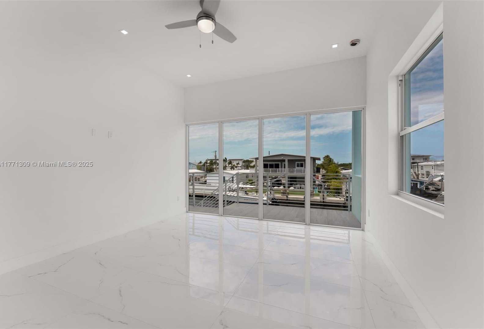 Small Image of 272 LOWER MATECUMBE RD, Key Largo Number 36