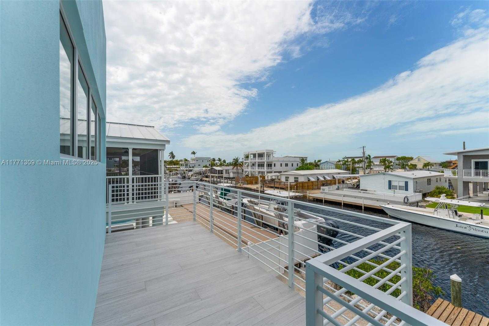Small Image of 272 LOWER MATECUMBE RD, Key Largo Number 39