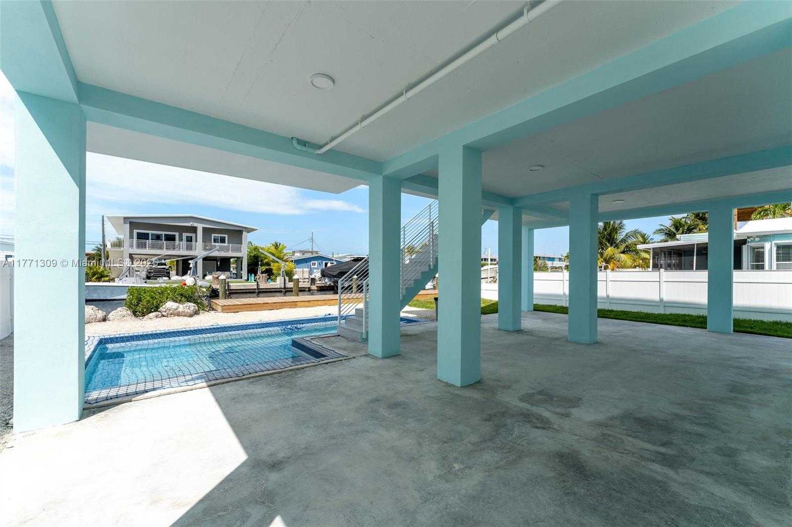 Small Image of 272 LOWER MATECUMBE RD, Key Largo Number 42