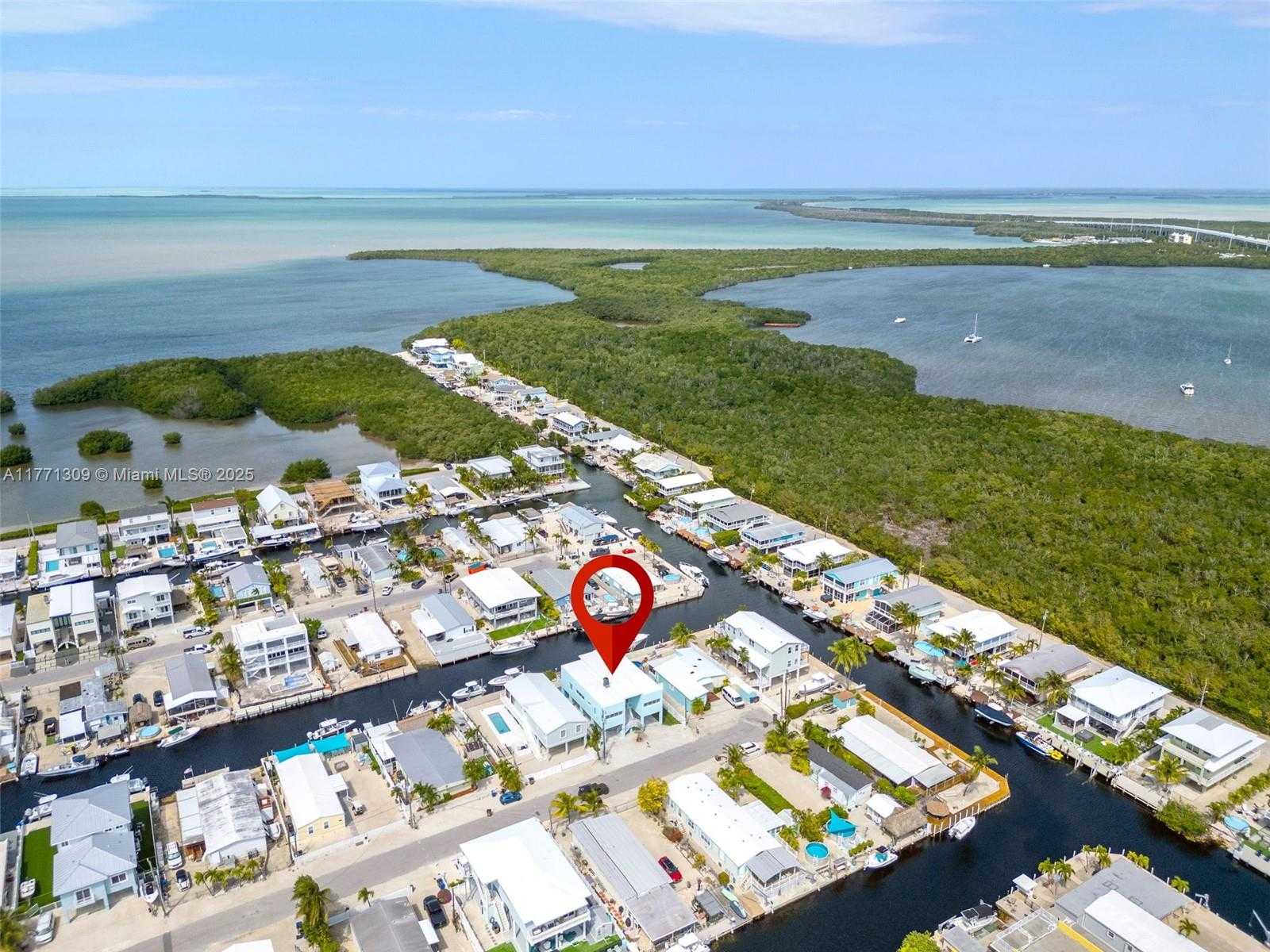 Small Image of 272 LOWER MATECUMBE RD, Key Largo Number 51