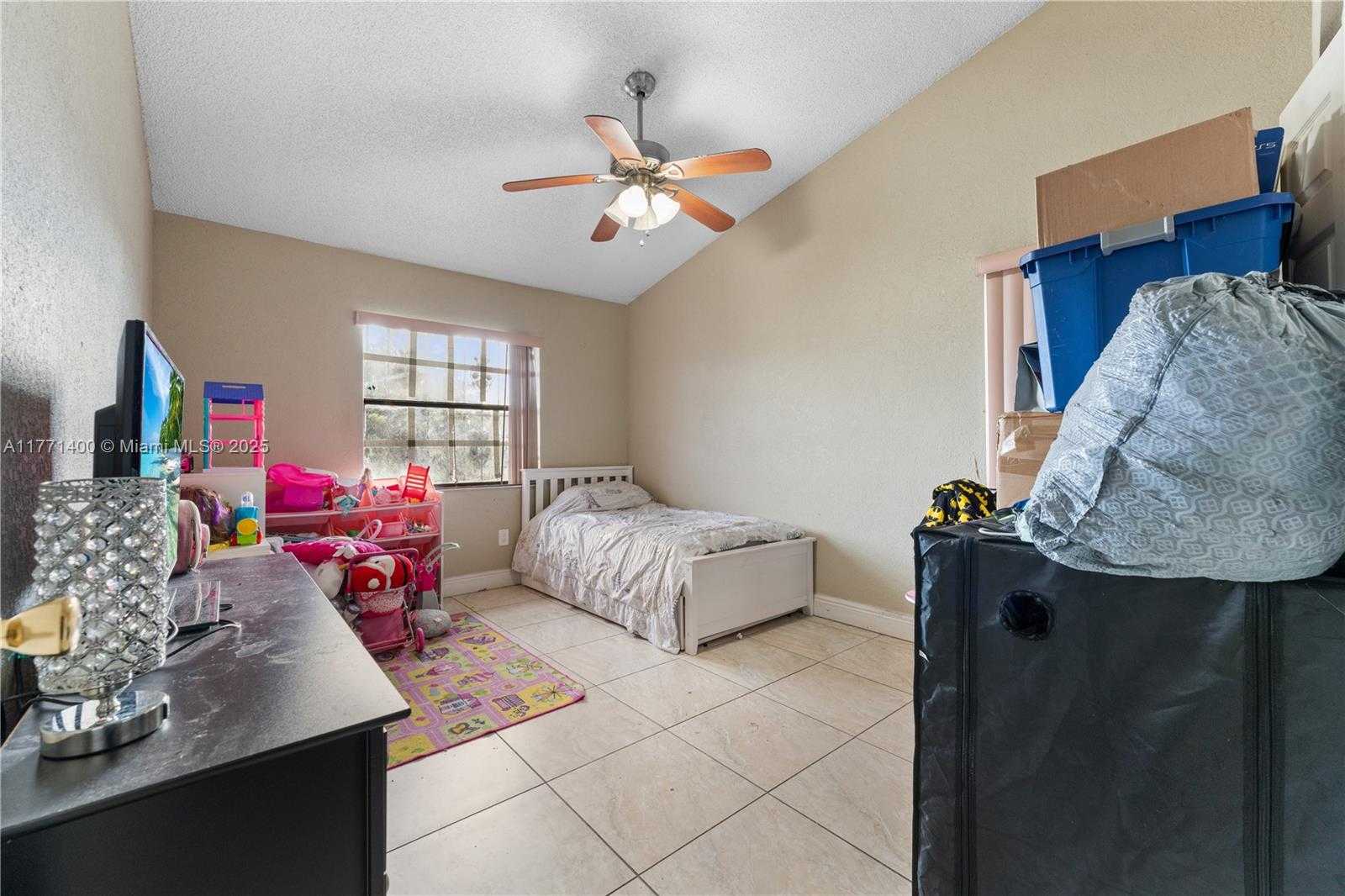 Small Image of 3865 WEST 10TH DR, Hialeah Number 15