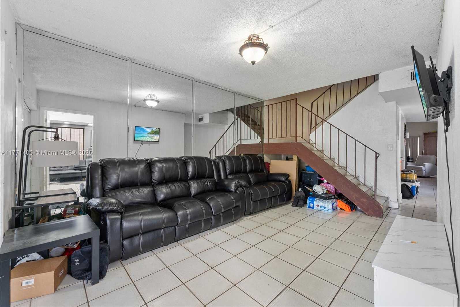 Small Image of 3865 WEST 10TH DR, Hialeah Number 9