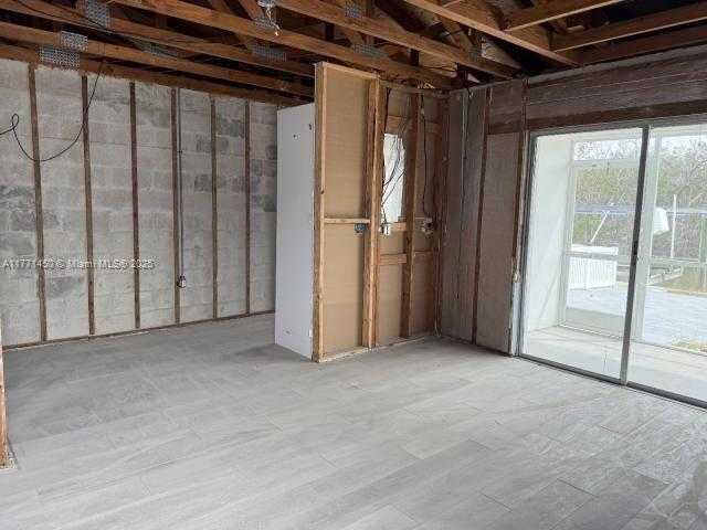 Small Image of 162 TROPICAL SHORES WAY, Fort Myers Number 11
