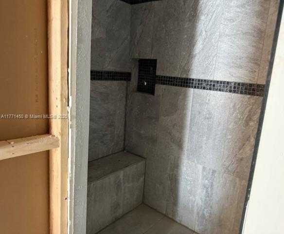 Small Image of 162 TROPICAL SHORES WAY, Fort Myers Number 18