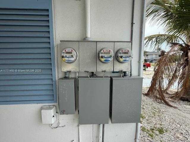 Small Image of 162 TROPICAL SHORES WAY, Fort Myers Number 26
