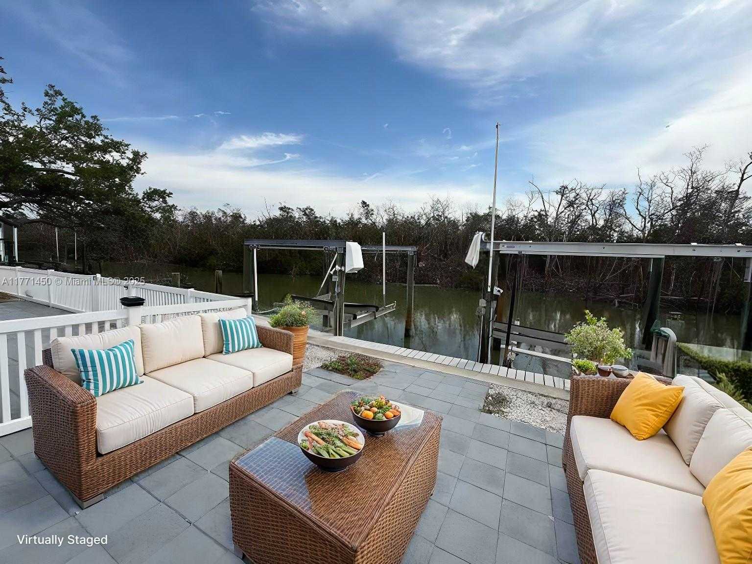 Small Image of 162 TROPICAL SHORES WAY, Fort Myers Number 29