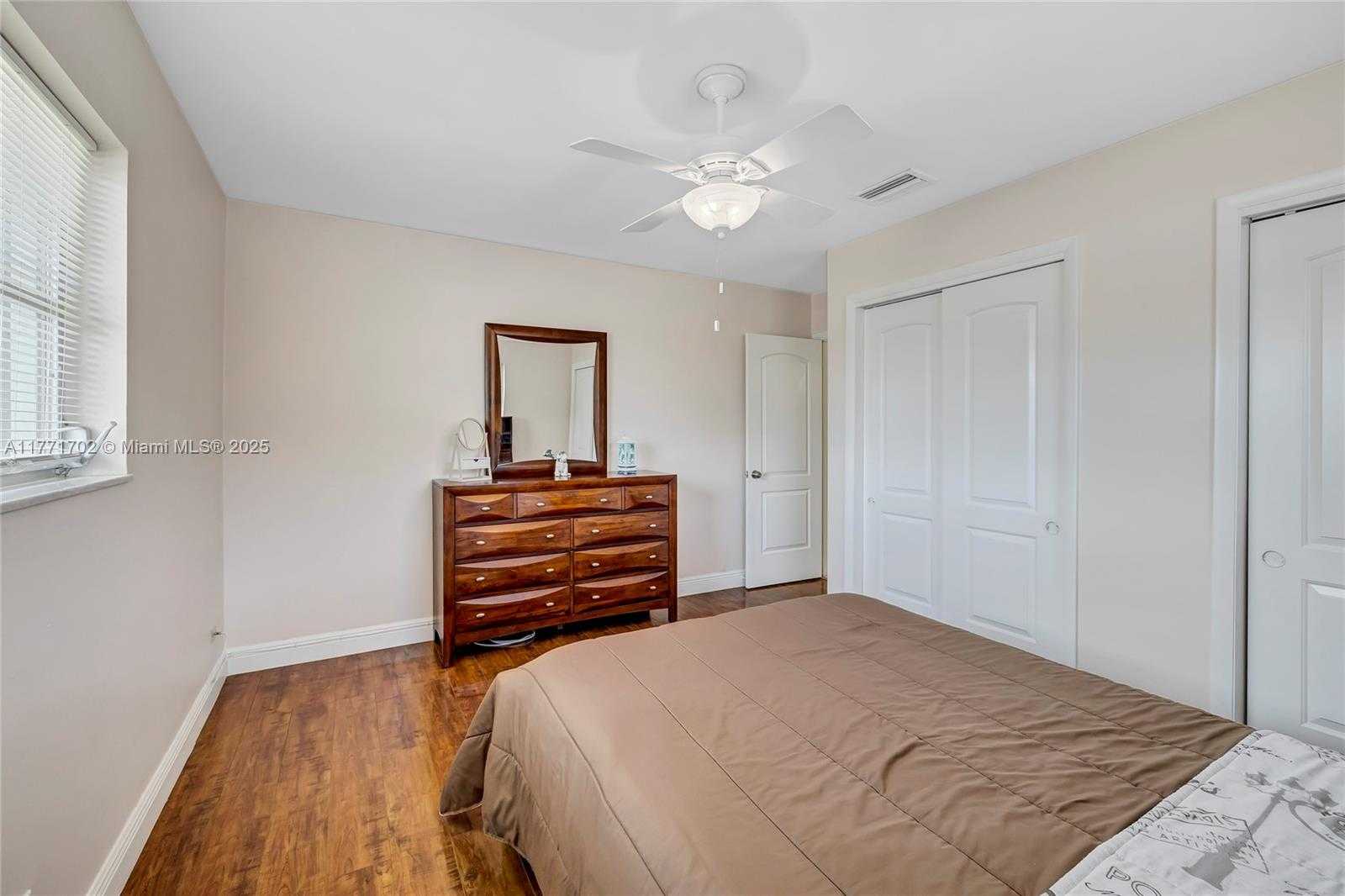 Small Image of 6905 NORTH WEST 17TH ST, Margate Number 27