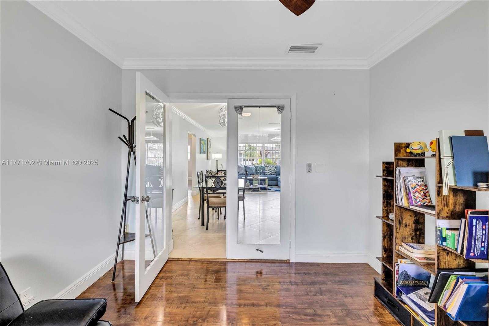 Small Image of 6905 NORTH WEST 17TH ST, Margate Number 9