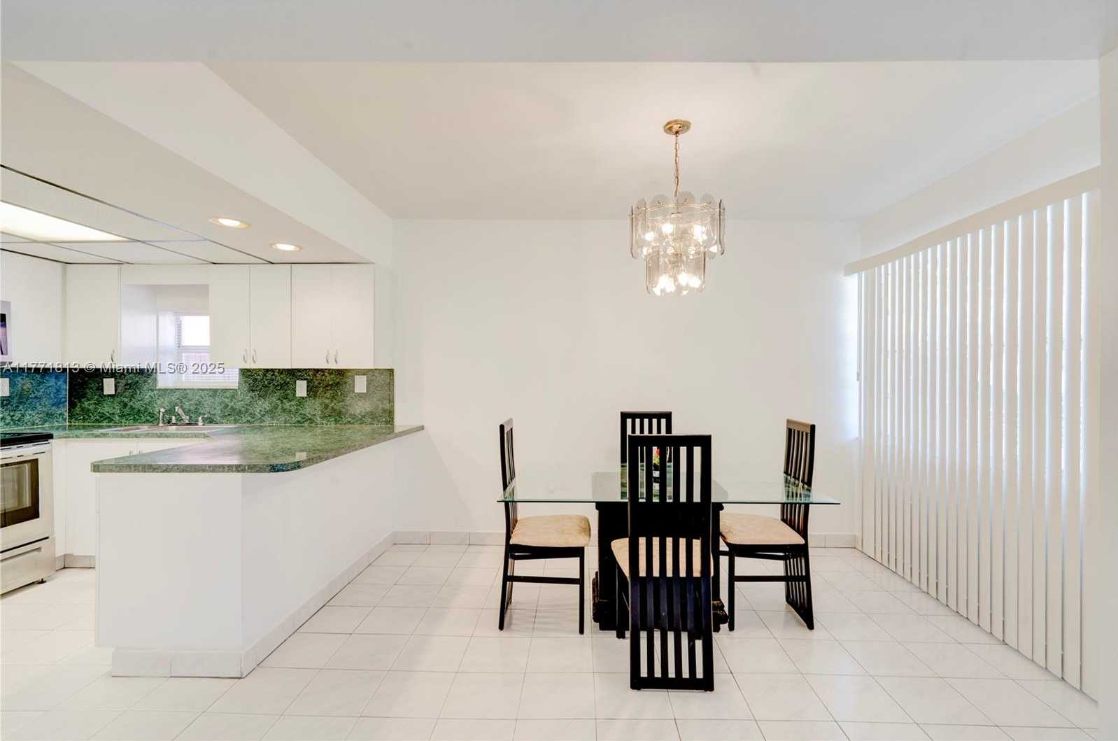 Small Image of 6288 SOUTH WEST 22ND CT, Miramar Number 14